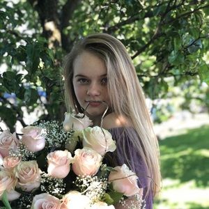 Meet your Posher, Karina